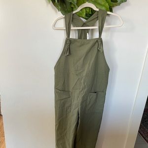 Carly Jean Los Angeles linen romper